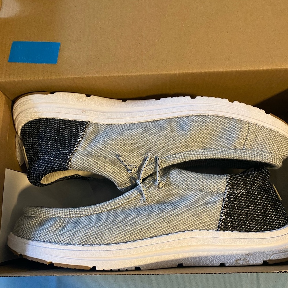 MENS SHOES- Bruno Marc Men's Arch Support Slip-on Shoes. gray and black. Size 11 - Picture 2 of 6
